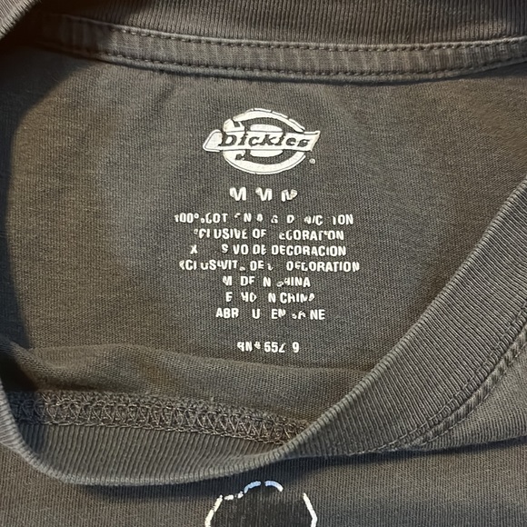 t shirt, size M - Picture 2 of 2